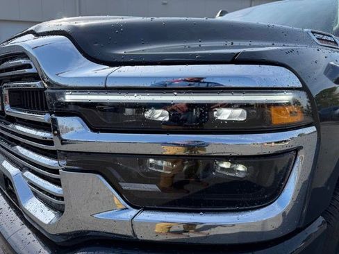 Certified 2025 RAM 2500 Laramie AWD/4WD image 12
