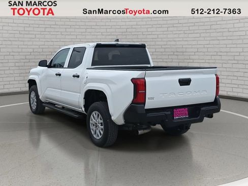 Used 2025 Toyota Tacoma SR image 7