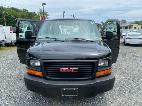 Used 2014 GMC Savana 2500 image 30