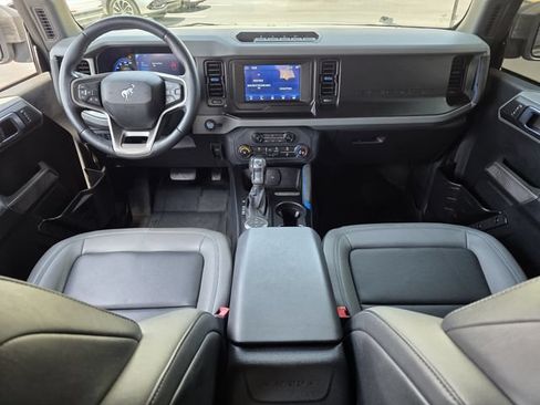 Certified 2022 Ford Bronco Black Diamond w/ Sasquatch Package AWD/4WD image 8