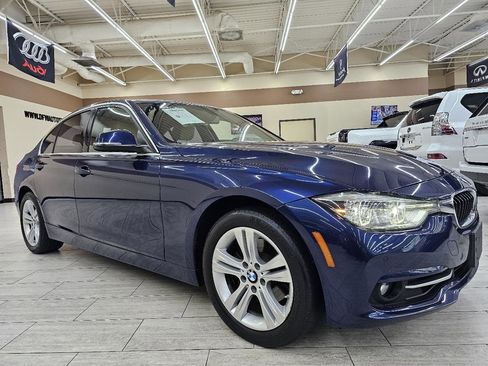 Used 2017 BMW 330i xDrive Sedan image 4