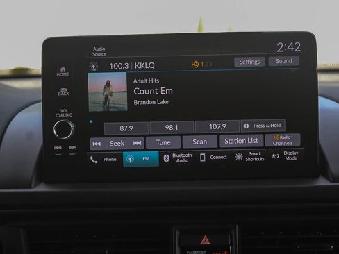 Used 2024 Honda Pilot TrailSport image 15