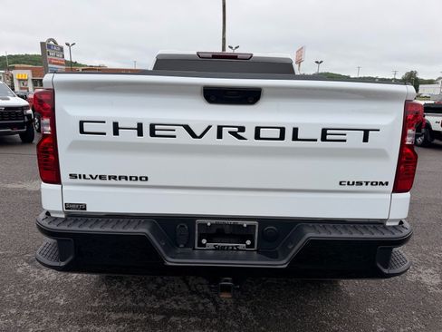 Used 2024 Chevrolet Silverado 1500 Custom Trail Boss w/ Turbomax Blackout Package AWD/4WD image 5