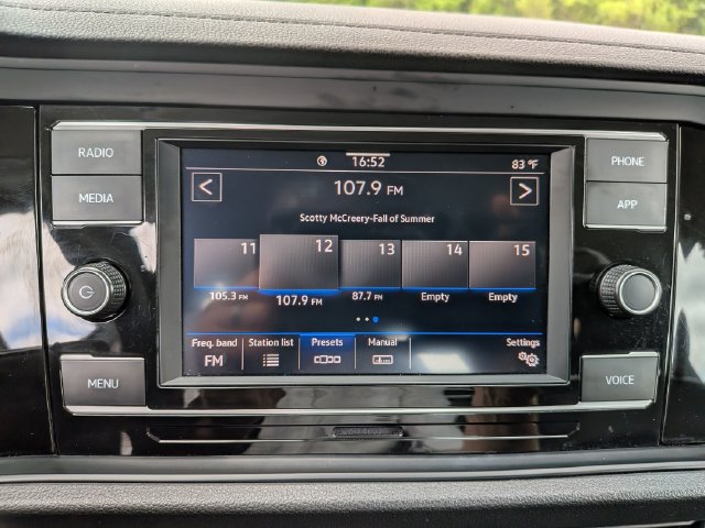 Used 2024 Volkswagen Jetta SE FWD image 24