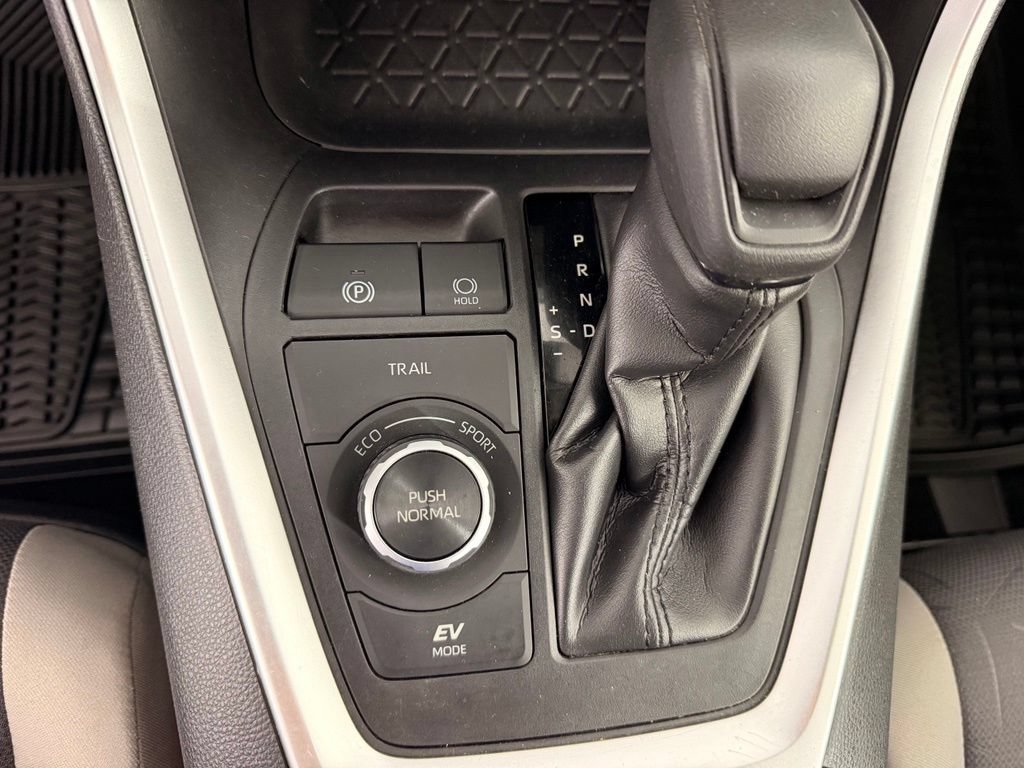 Used 2019 Toyota RAV4 XLE w/ Convenience Package AWD/4WD image 24