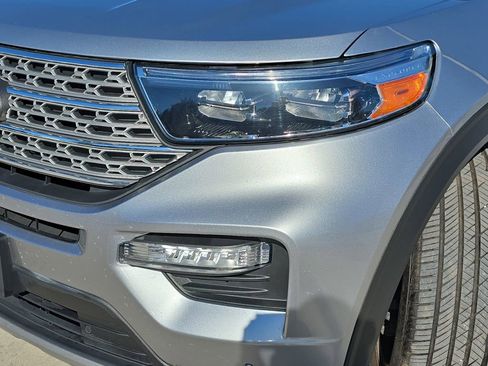 Used 2023 Ford Explorer Limited image 36