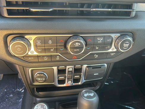 New 2025 Jeep Wrangler Sport S image 28