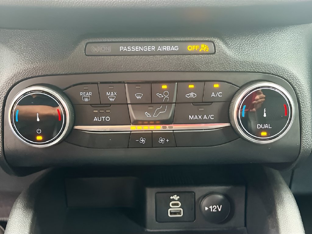 Used 2025 Ford Escape ST-Line AWD/4WD image 15