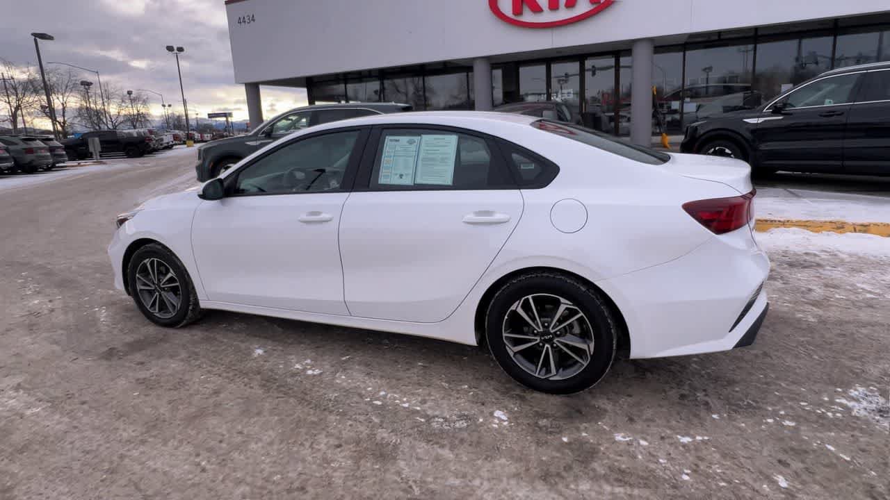 Used 2022 Kia Forte LXS FWD image 6