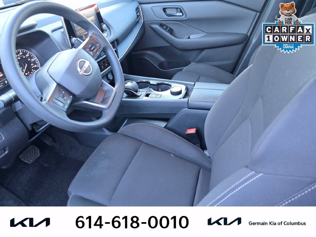 Used 2025 Nissan Rogue S AWD/4WD image 17