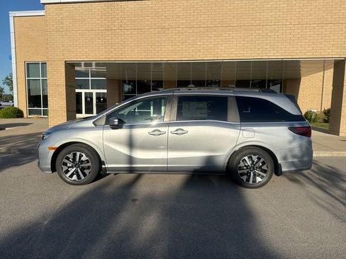 New 2026 Honda Odyssey EX-L image 1