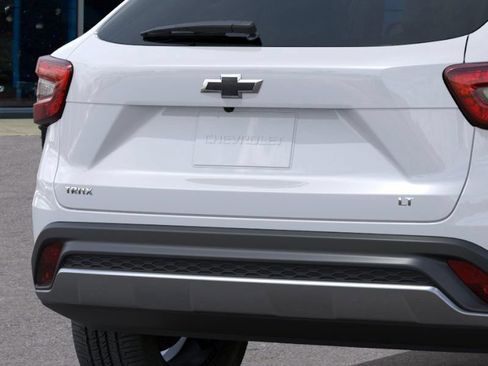 New 2026 Chevrolet Trax LT FWD image 14