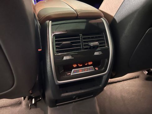 Used 2023 BMW X6 xDrive40i w/ Executive Package image 33