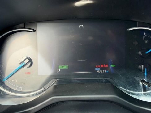 Used 2024 Toyota RAV4 LE image 20