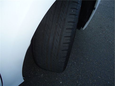 Used 2015 Toyota Corolla LE FWD image 26
