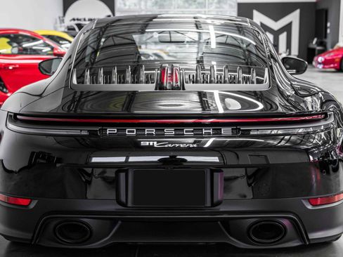 Used 2025 Porsche 911 Carrera image 7