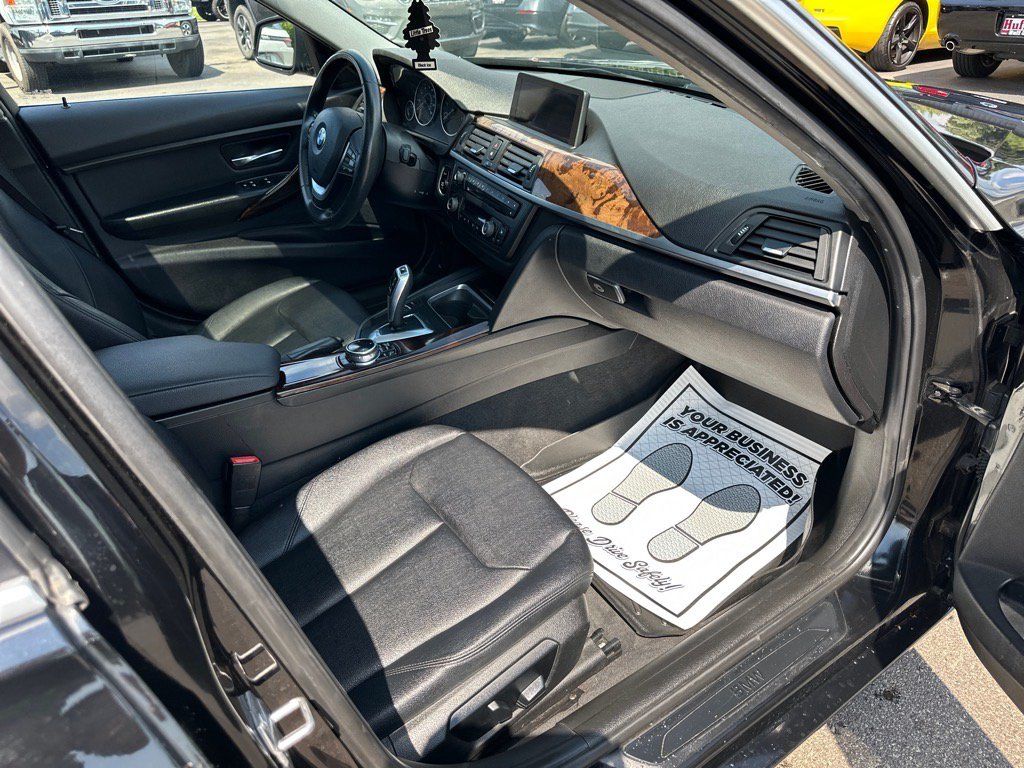 Used 2015 BMW 328i xDrive Sedan AWD/4WD image 19