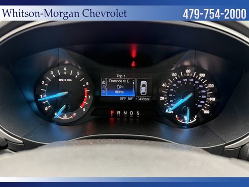 Used 2016 Ford Fusion SE image 18