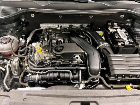 Used 2022 Volkswagen Taos SE image 29