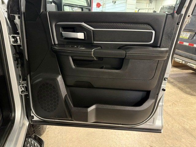 Certified 2026 RAM 2500 Big Horn AWD/4WD image 8