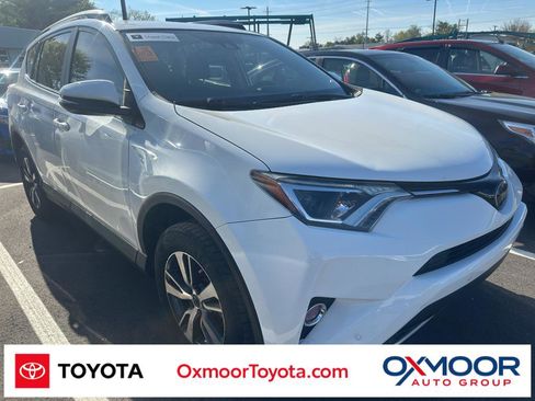 Used 2018 Toyota RAV4 XLE image 1