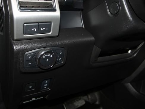 Used 2017 Ford F250 Platinum w/ Platinum Ultimate Package image 11