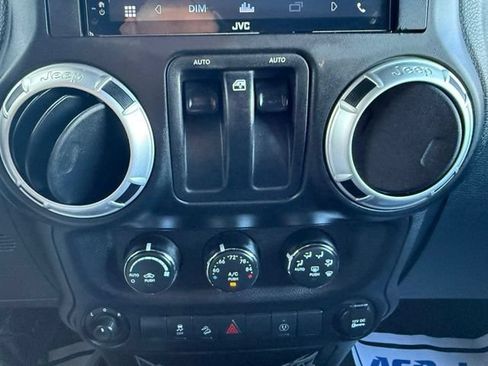 Used 2013 Jeep Wrangler Sahara w/ Connectivity Group AWD/4WD image 29
