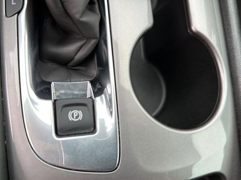 Used 2023 Chevrolet Malibu LS image 12