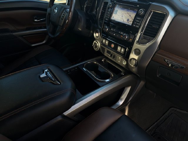 Used 2018 Nissan Titan Platinum Reserve w/ Platinum Utility Package AWD/4WD image 19
