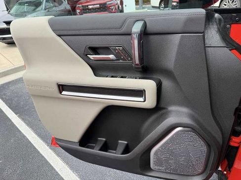 New 2026 GMC Hummer EV 2X image 17