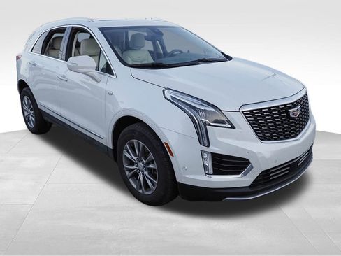Used 2023 Cadillac XT5 Premium Luxury w/ Technology Package image 3