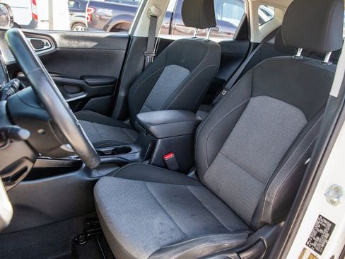 Used 2020 Kia Soul GT-Line w/ GT 2.0L Power Sunroof Package image 13