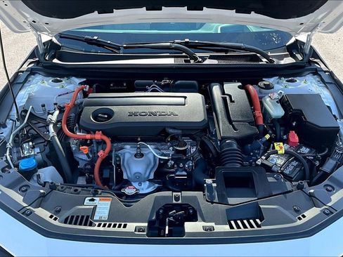 Certified 2025 Honda Accord Touring image 30