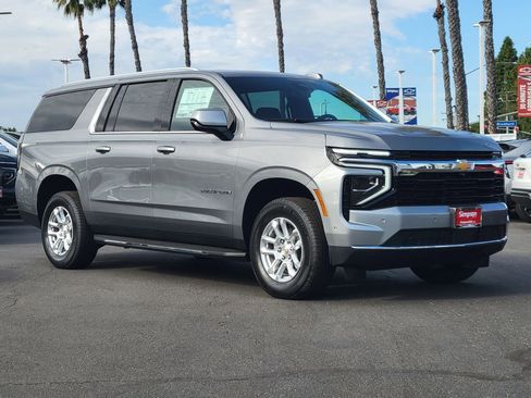 New 2026 Chevrolet Suburban LS image 26