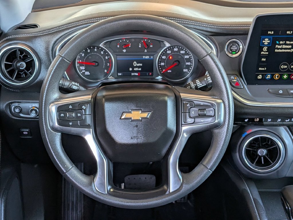 Used 2025 Chevrolet Blazer LT FWD image 19