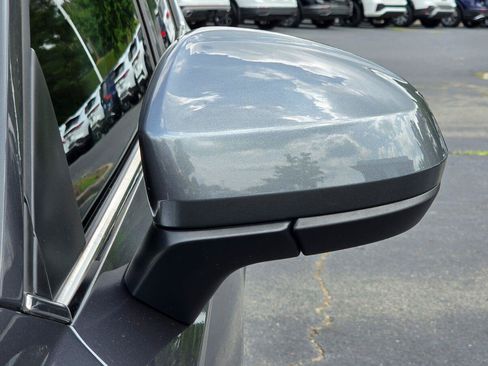 Used 2025 Volkswagen Taos SEL AWD/4WD image 13