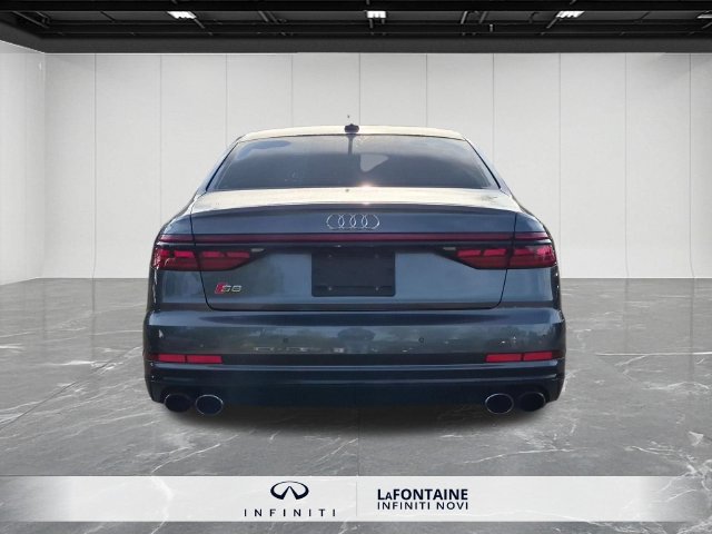 Used 2021 Audi S8 L w/ S8 Executive Package AWD/4WD image 4