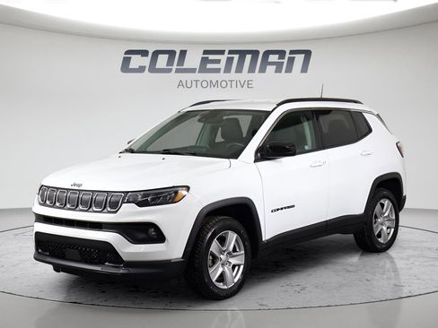 Used 2022 Jeep Compass Latitude w/ Convenience Group image 2