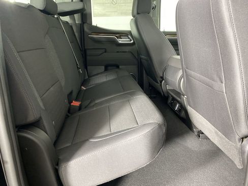 New 2026 GMC Sierra 1500 SLE image 26