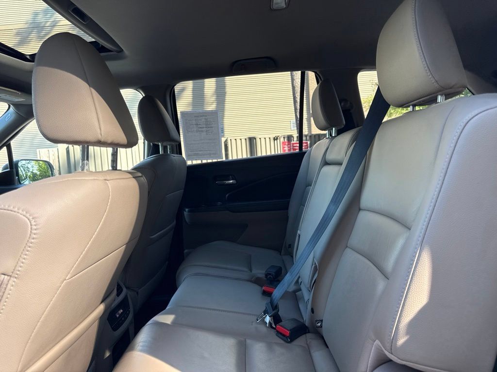 Used 2018 Honda Pilot EX-L image 39