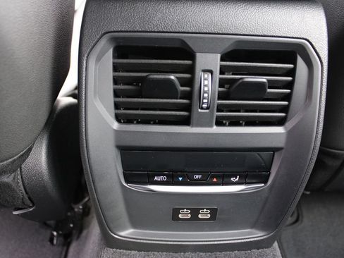 Used 2026 BMW 430i xDrive w/ M Sport Package AWD/4WD image 42