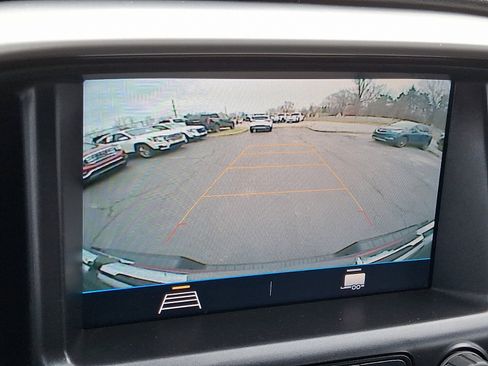 Used 2022 GMC Canyon Elevation w/ Elevation Premium Package image 18