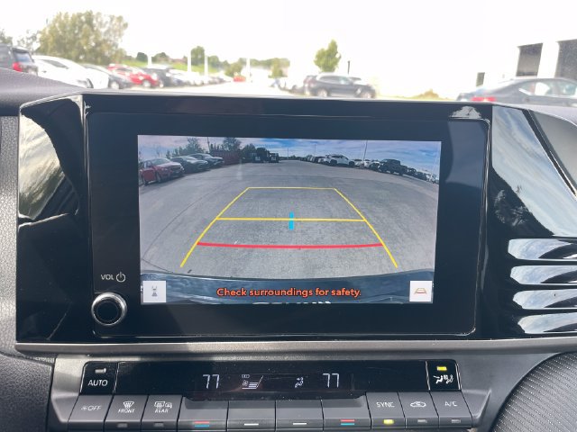 Used 2025 Toyota Camry SE FWD image 14