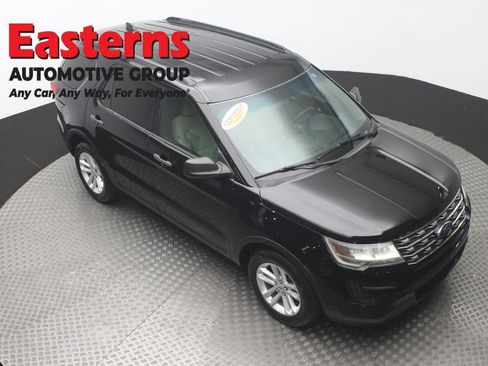 Used 2016 Ford Explorer FWD image 3