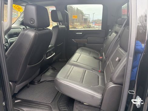 Used 2022 GMC Sierra 3500 Denali w/ Denali Ultimate Package image 11