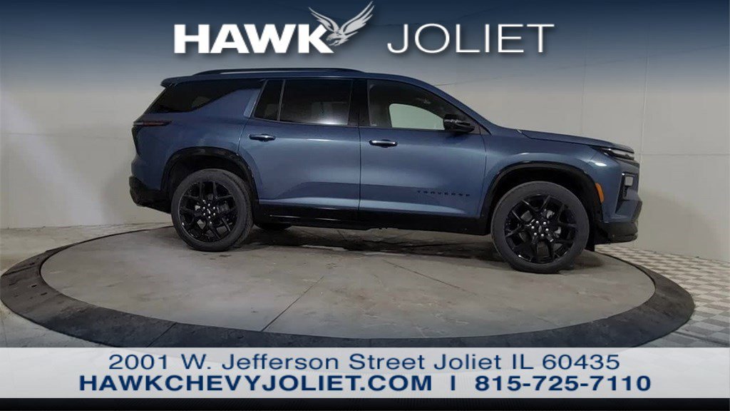 New 2026 Chevrolet Traverse RS w/ LPO, Floor Liner Package FWD image 11