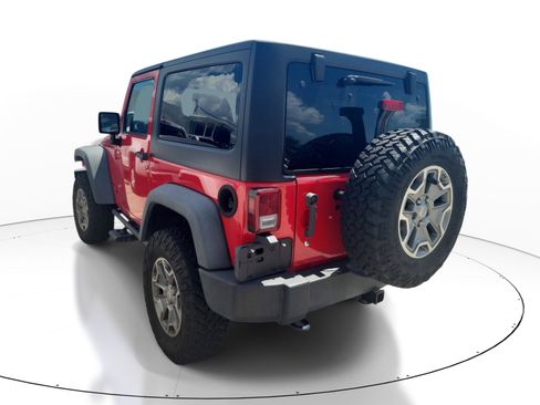 Used 2015 Jeep Wrangler Rubicon w/ Power Convenience Group AWD/4WD image 4