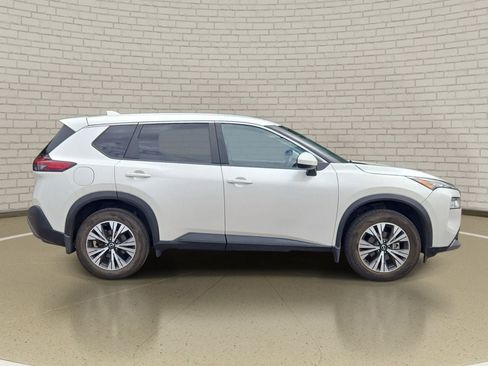 Used 2023 Nissan Rogue SV AWD/4WD image 4