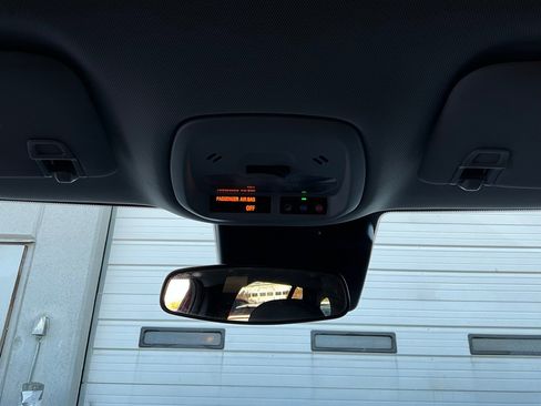 Used 2025 Chevrolet Trax LT image 14