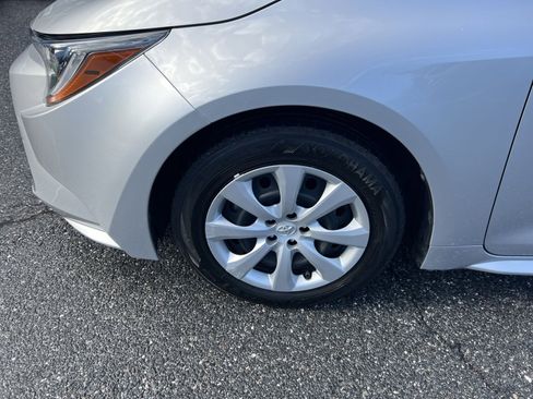 Used 2023 Toyota Corolla LE image 12